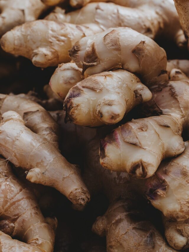 अदरक(Ginger) के नुकसान: 15 अनसुने और चौंकाने वाले facts जो आपको हैरान कर देंगे!